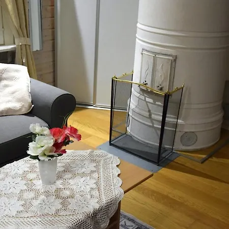 Idyllinen Mummonmoekki Renovated Grandma's For 5-6 People Apartamento *