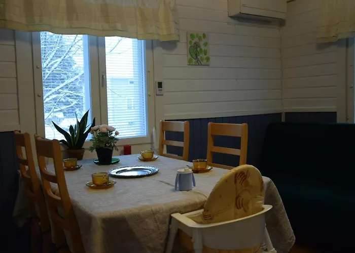 דירה Idyllinen Mummonmoekki Renovated Grandma's For 5-6 People אולו